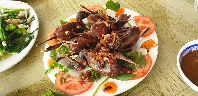 Nhà bè Quốc Chiến - Hình 2