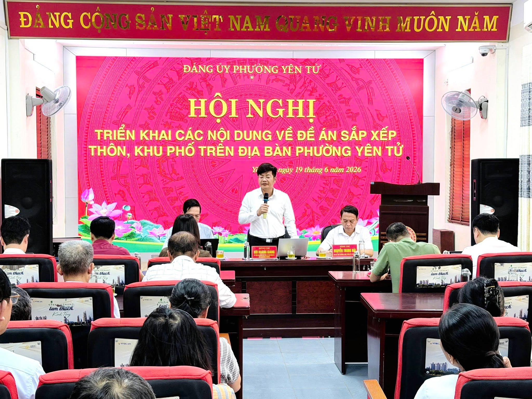 PHƯỜNG YÊN TỬ TỔ CHỨC HỘI NGHỊ TRIỂN KHAI ĐỀ ÁN SẮP XẾP THÔN, KHU PHỐ